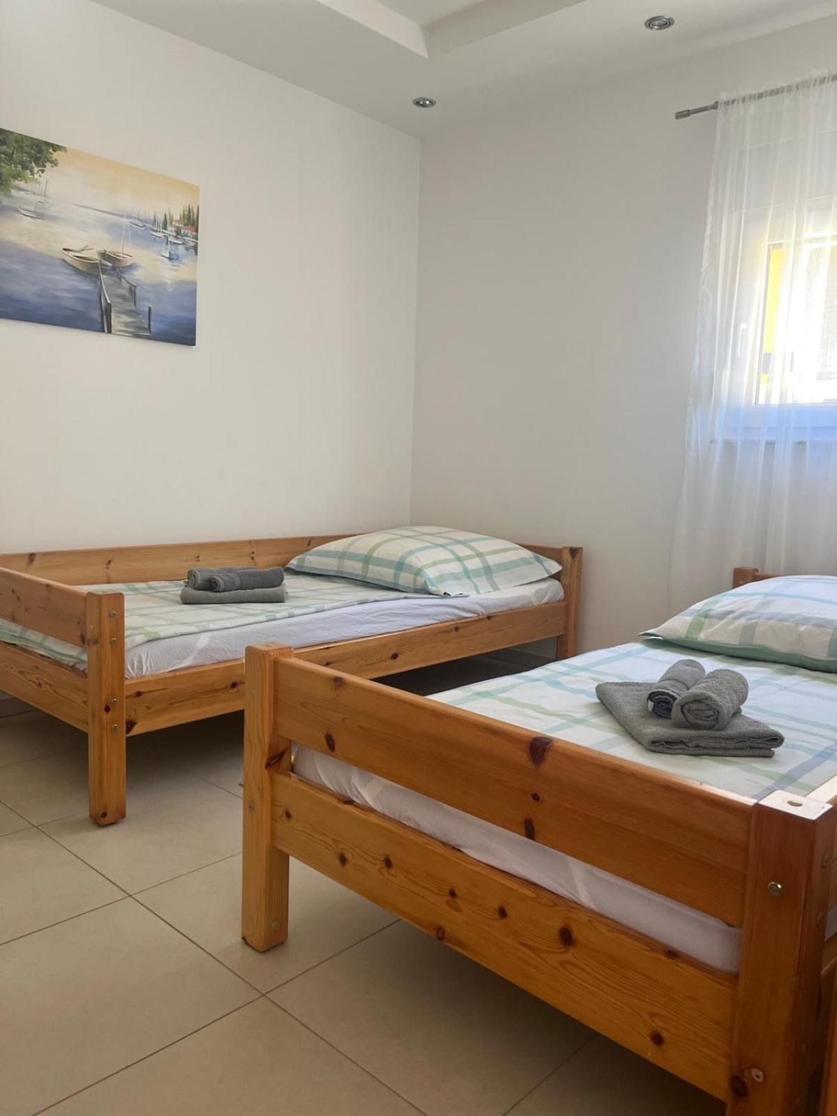Sinisa Apartman Vir Bagian luar foto